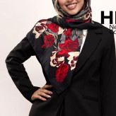 روسری نخی طرح گل دار قواره 100 سیا اسکارف