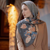 روسری نخی طرح گل دار قواره 100 سیا اسکارف