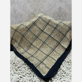 روسری حریر نخ گارزا قواره 100 چهارخونه طرح سنتی