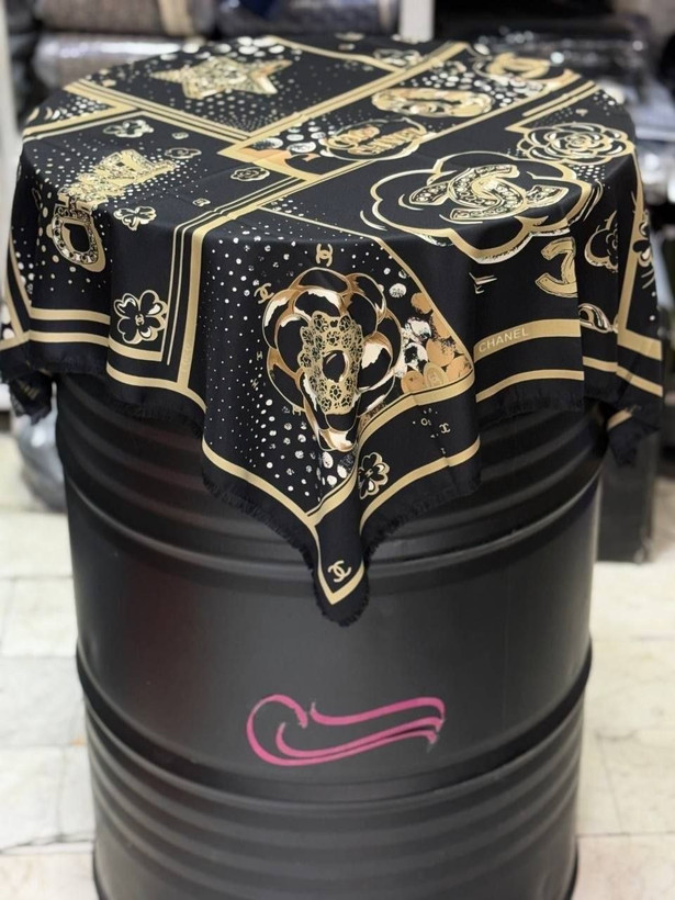 روسری ابریشم سوزنی مارک چنل قواره ۱۰۰