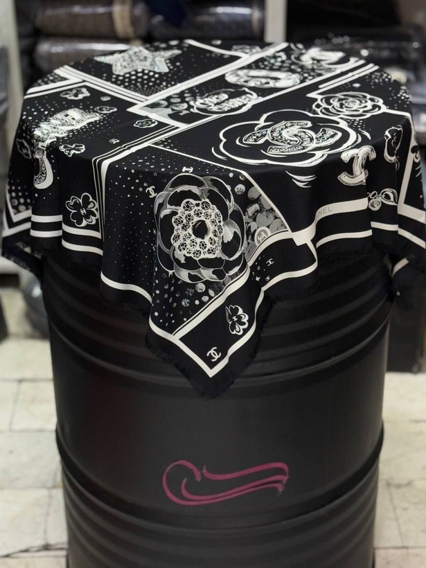 روسری ابریشم سوزنی مارک چنل قواره ۱۰۰